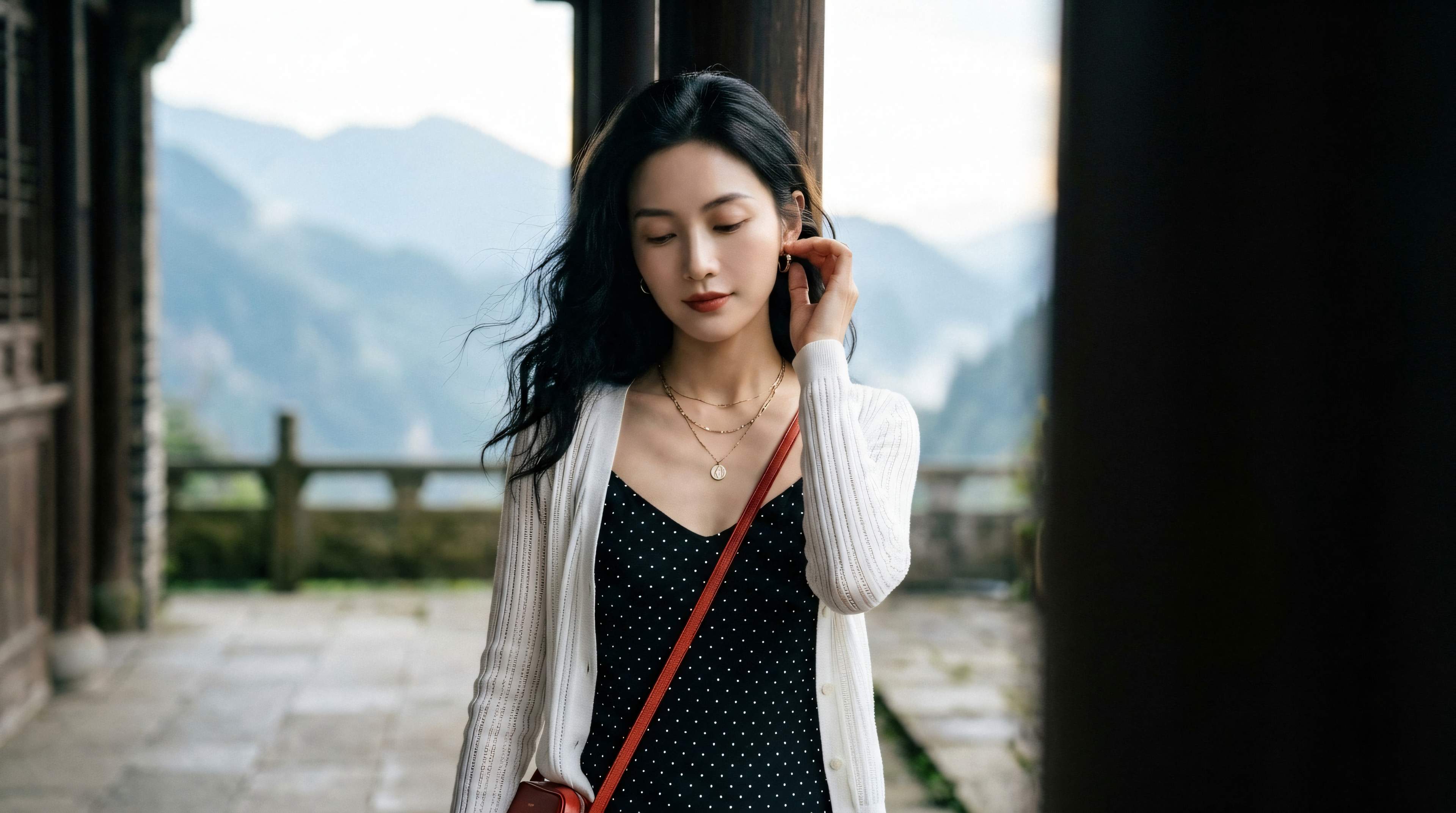 过去已灭,当来未至,现在无住。
